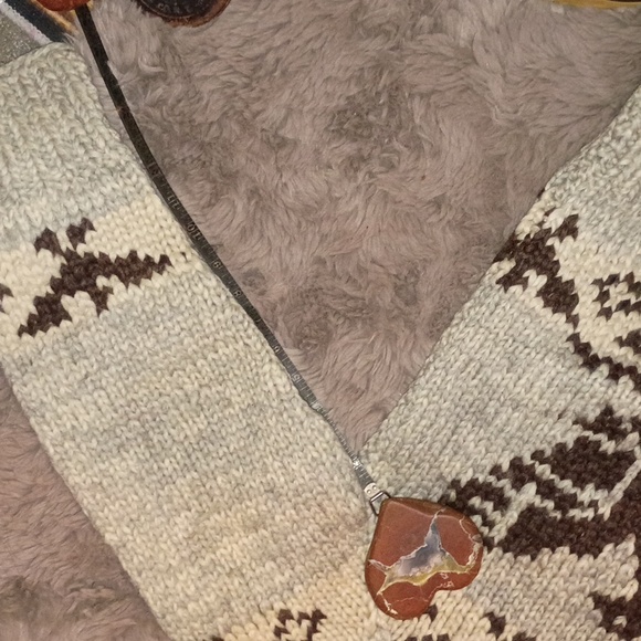 Vintage Cowichan Virgin Wool Chunky Zip Up Cardigan - Picture 7 of 8